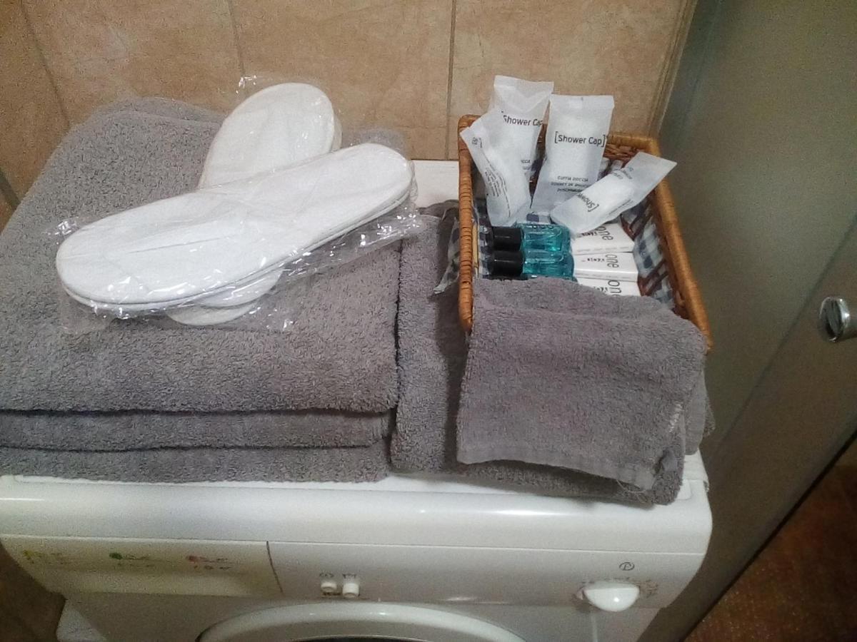 Moezsi Apartman Tolna Eksteriør billede